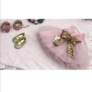 Dress - shoes - headpiece